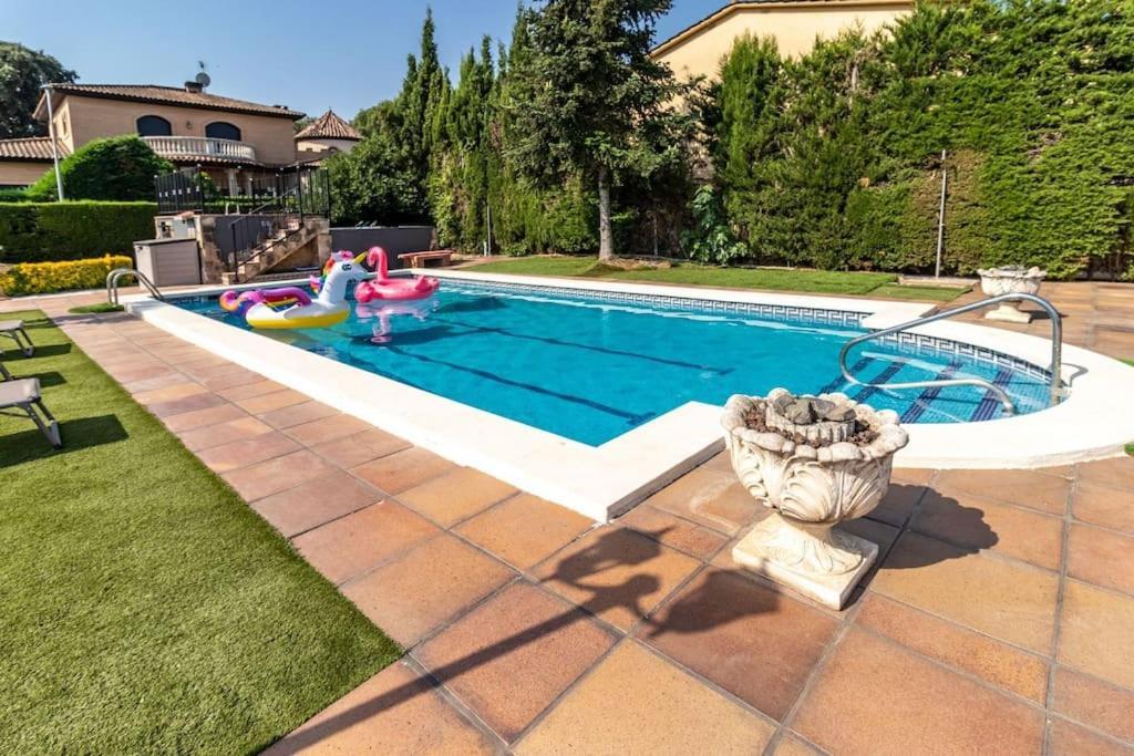 Viloví de Oñar Casa Rural Con Piscina Privada, Barbacoa, Wifi Y Parking Incluido מראה חיצוני תמונה