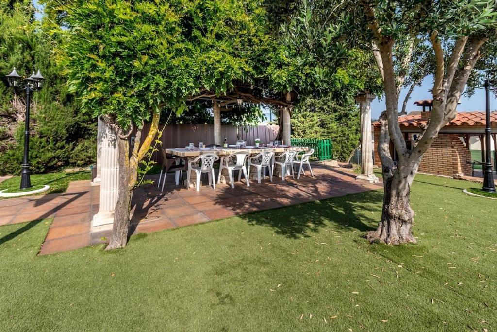 Viloví de Oñar Casa Rural Con Piscina Privada, Barbacoa, Wifi Y Parking Incluido מראה חיצוני תמונה
